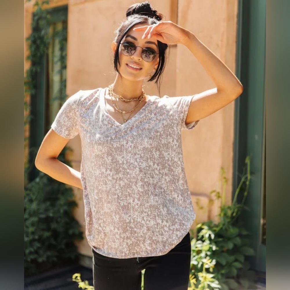 NEW Bohme Glenn Patterned V-Neck Tee in Rust